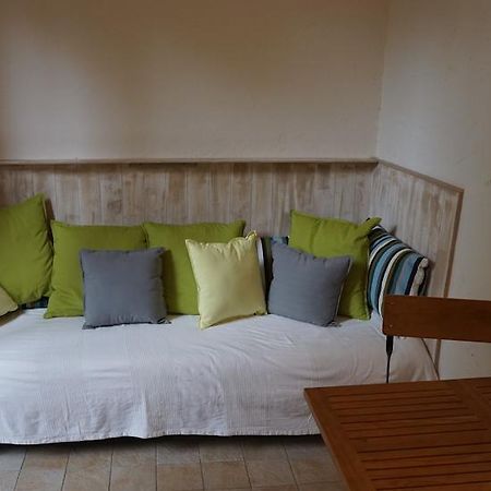 La Petite Maison ヴィルヌーヴ・レ・ザヴィニョン エクステリア 写真